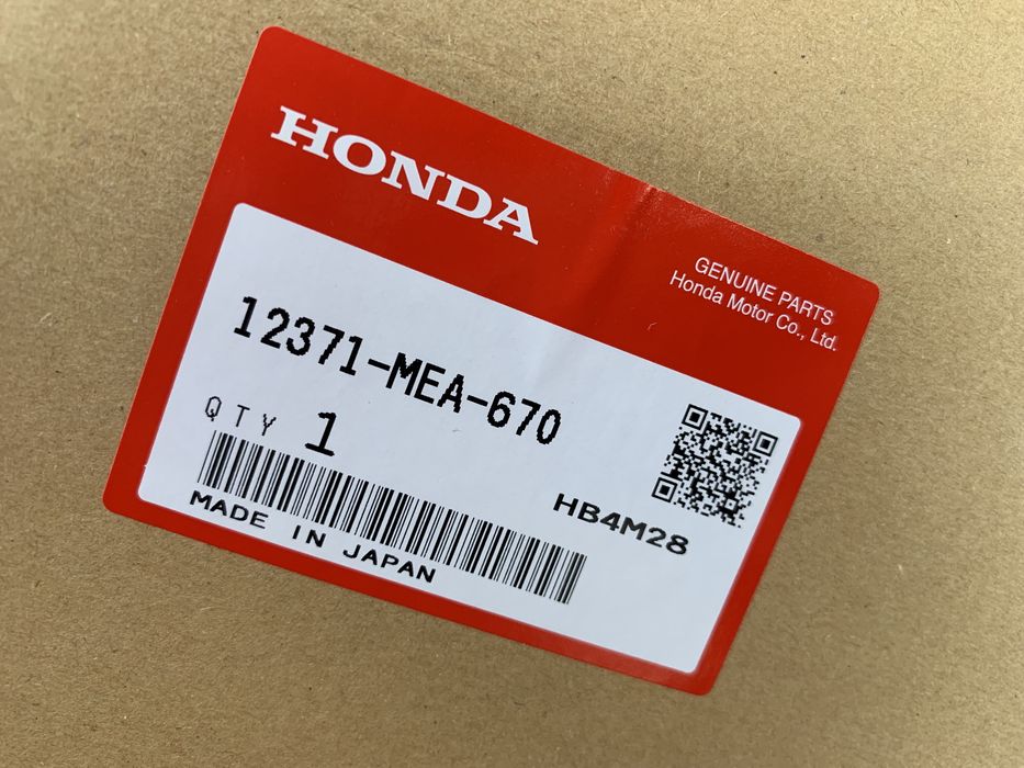 pokrywa głowicy cylindra lewy przód 12371-MEA-670 Honda VTX 1300 nowa