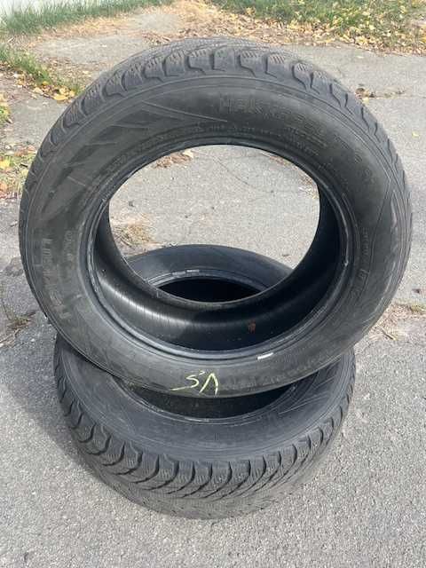 Шини зимові Nokian 235/55/R17