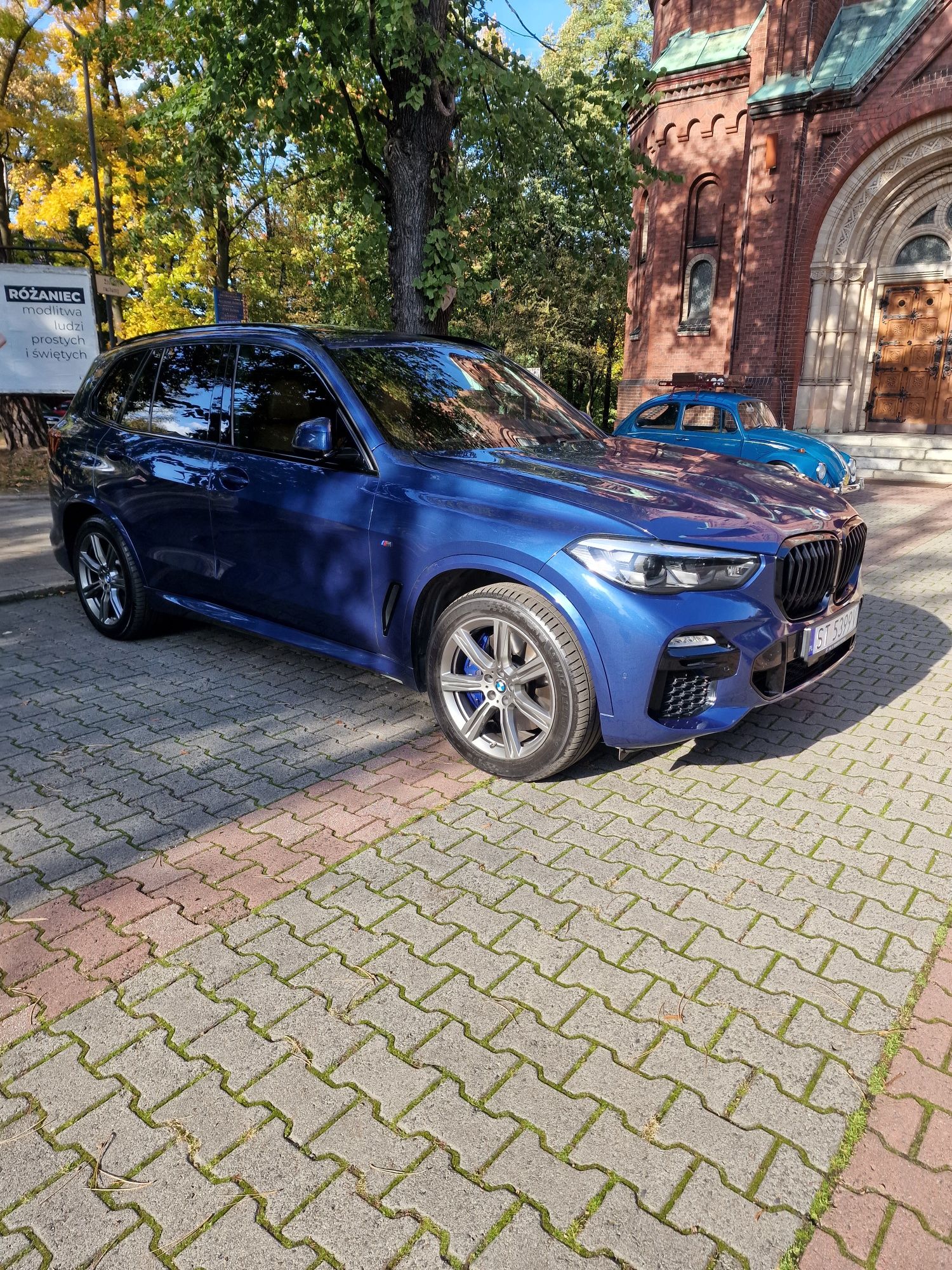 BMW X5 do Ślubu - BUS 8 osobowy - Makijaż weselny