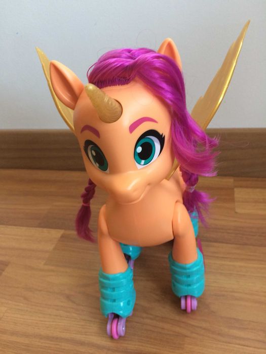My Little Pony - Sunny canta e patina