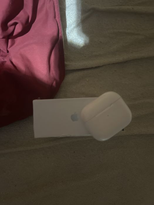 Airpods com caixa e carregador