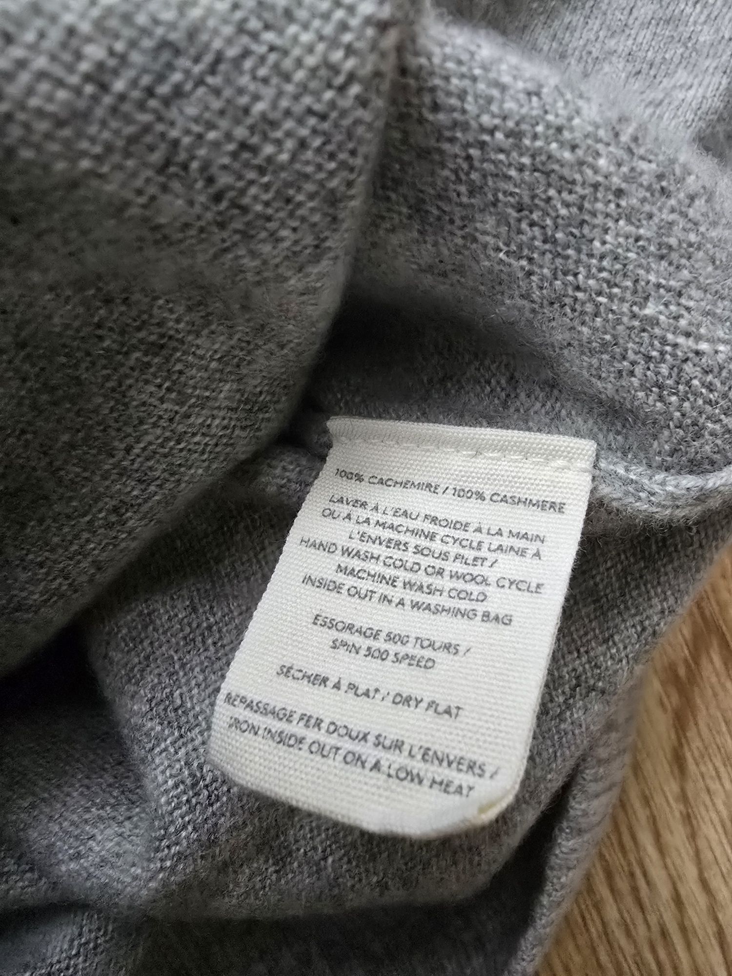 Cashmere кашемірові светри Eric Bompard та Intimissimi