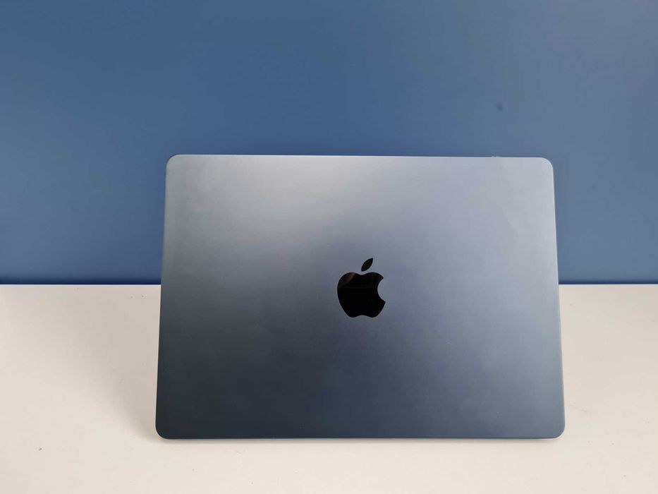 Ноутбук Apple MacBook Air A2681