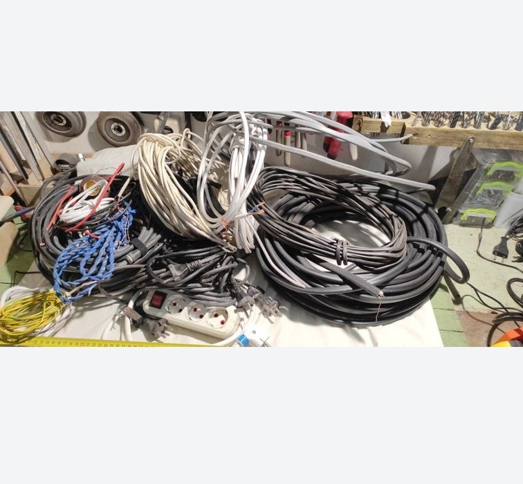 Кабель мідний одним лотом 220 вольт силовий кабель