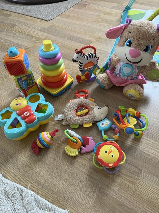 Дитячі фіриові іграшки  . Chicco, Fisher Price