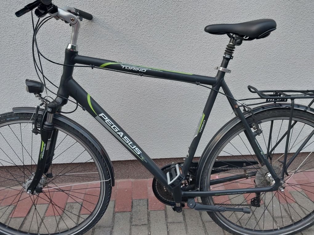 Rower trekkingowy Niemieckiej firmy PEGASUS SHIMANO ALIVIO