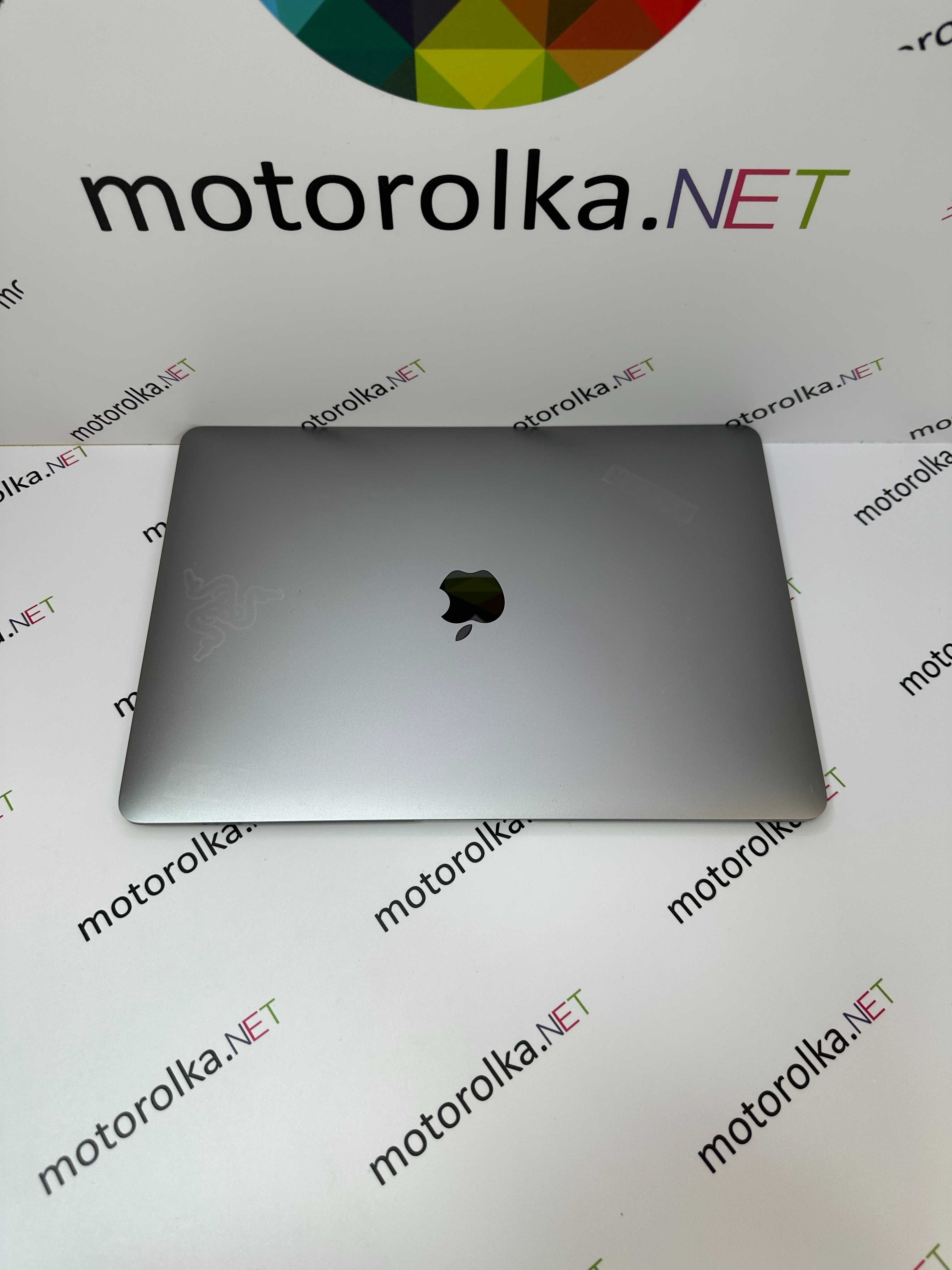 Ноутбук MacBook Air 13 M1 8CPU/7GPU 8RAM 128SSD Space Gray 92% MDM