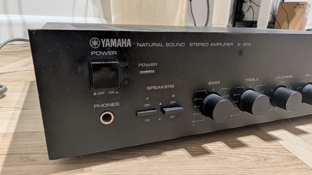 Wzmacniacz Yamaha A-300