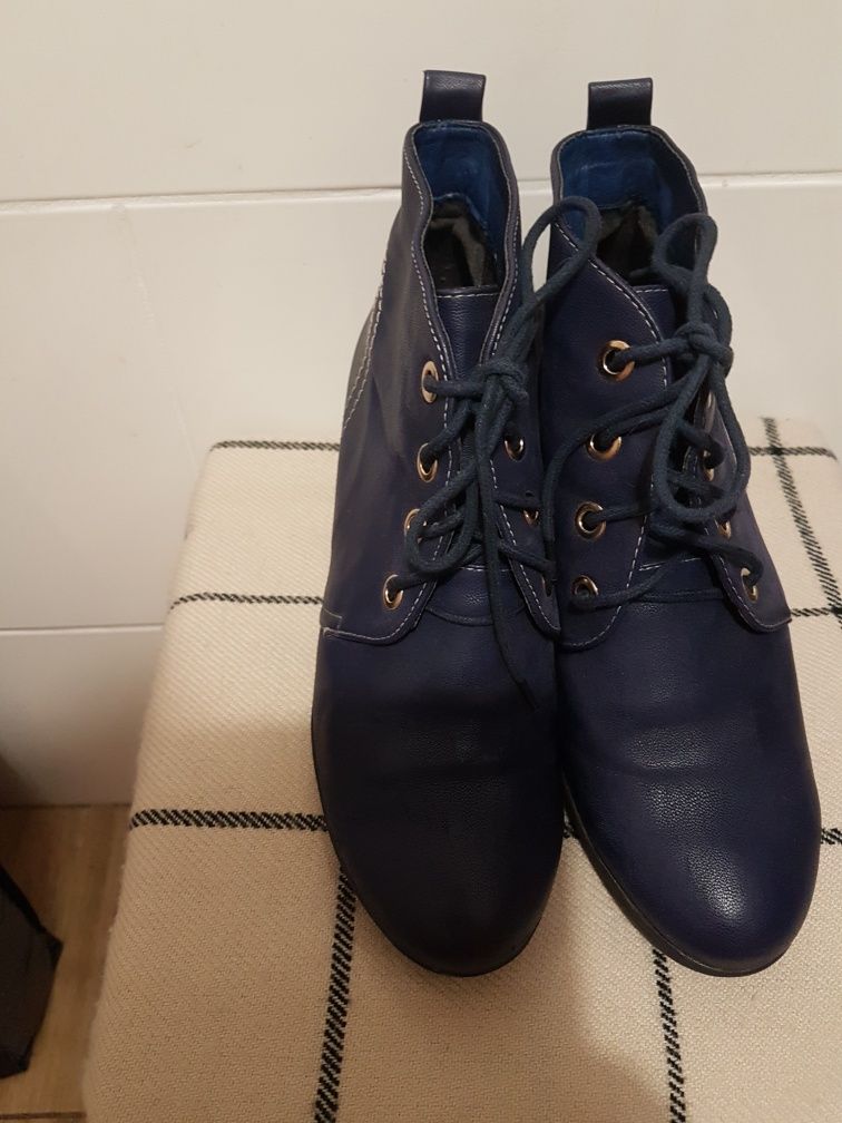 Buty damskie na koturnie,nr.38,wiosenno-jesienne,firmy Centro