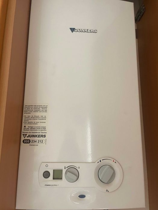 Esquentador com revisão feita ventilado Junkers