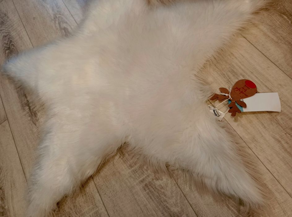 Dywanik biały gwiazda Sinsay