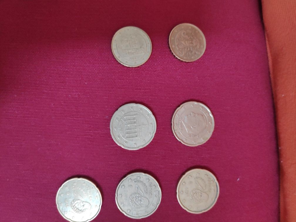 Moedas de escudos.