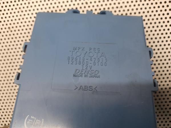 Módulo genérico TOYOTA Prius Hatchback (_W2_)