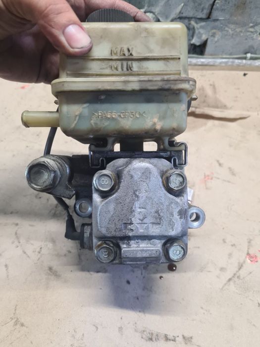 Гур гідропідсилювач руля керма Mazda 6 rf7j мазда 5 6