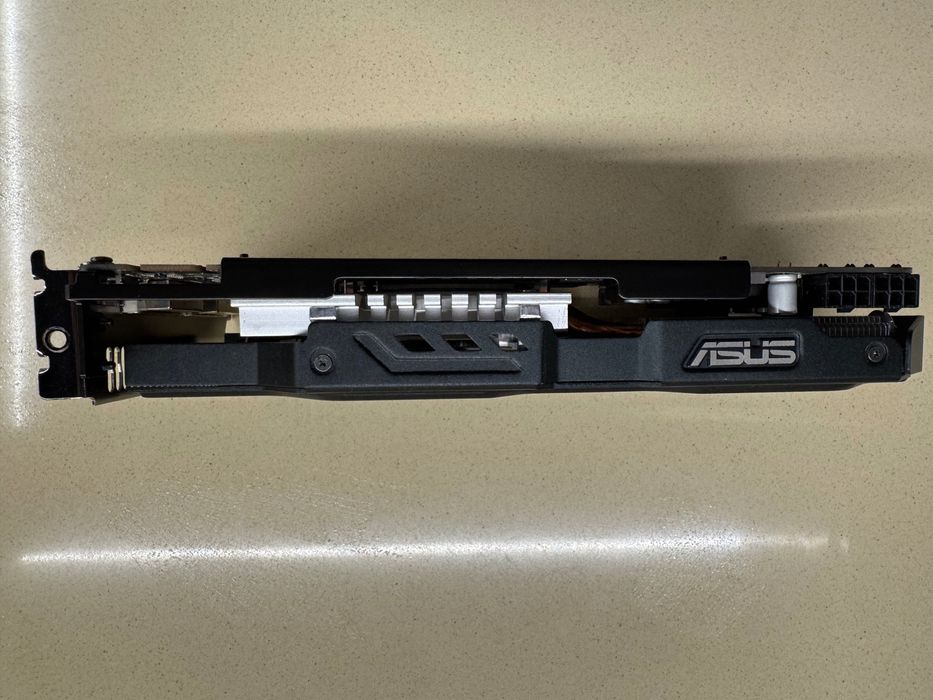 Відеокарта Asus GeForce GTX 560 DCII