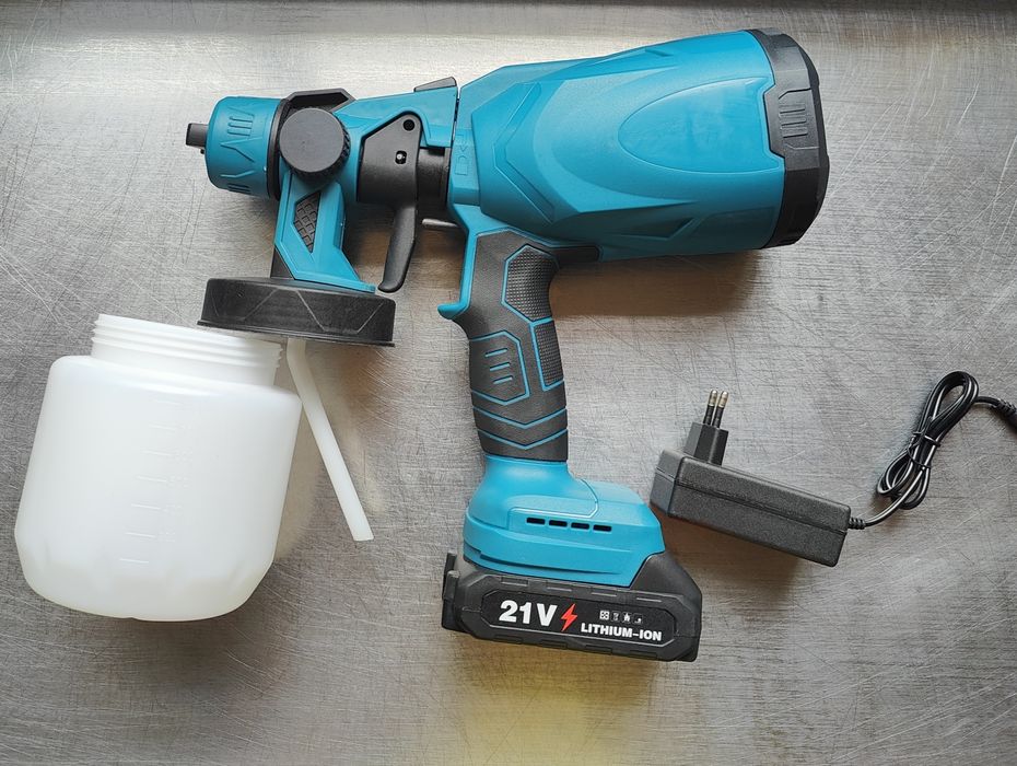 Akumulatorowy pistolet natryskowy + aku