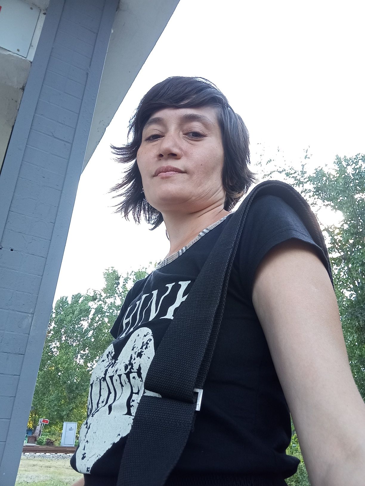 Дівчина, друг на годину з величезним досвідом