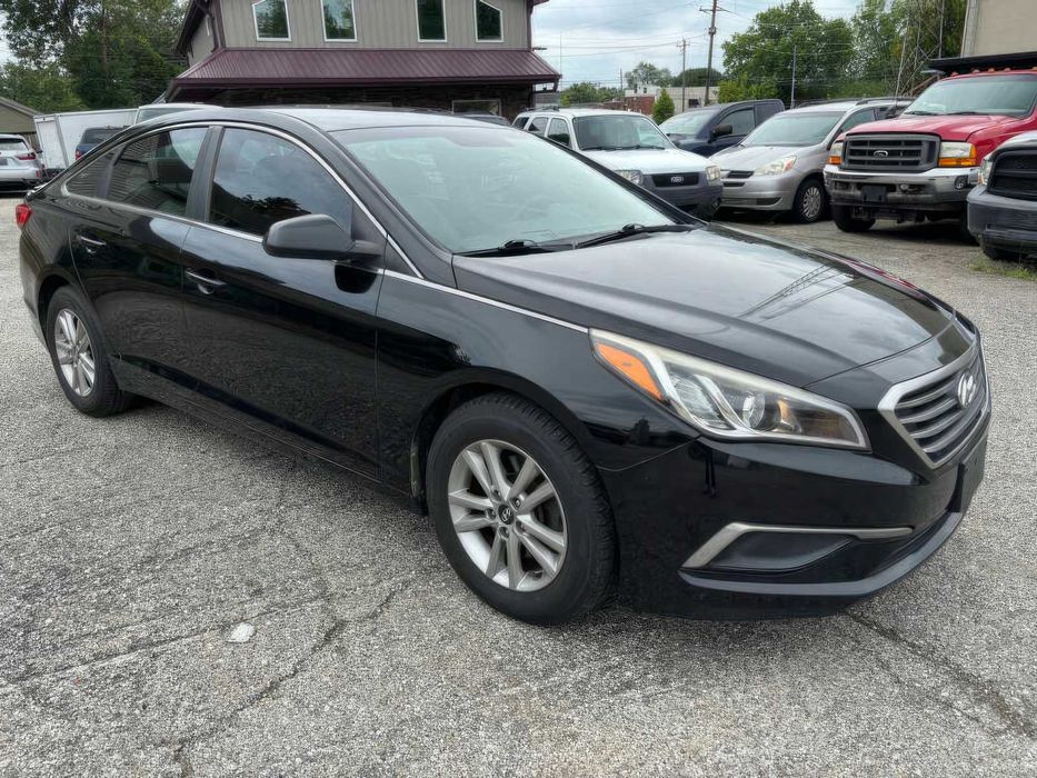 Hyundai Sonata SE      2016