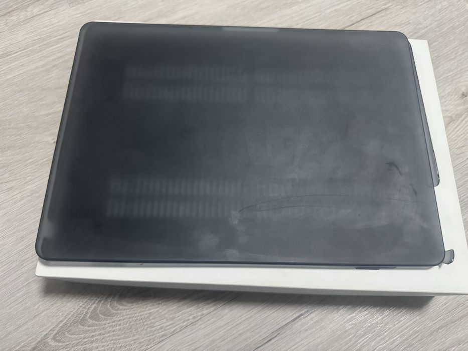 MacBook Air 13 8/256 МакБук