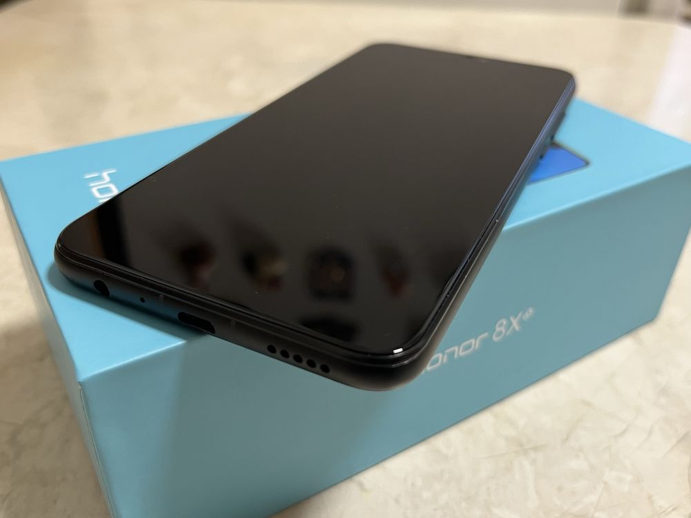 Нові! Huawei HONOR 8X 6/128 Black в комплекті +чохол+захисне скло.