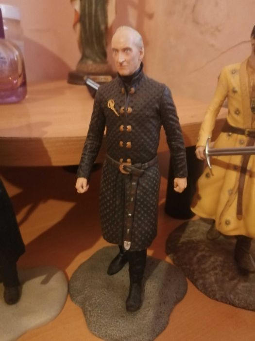 Figuras game of thrones, senhor dos aneis, aquaman e star wars