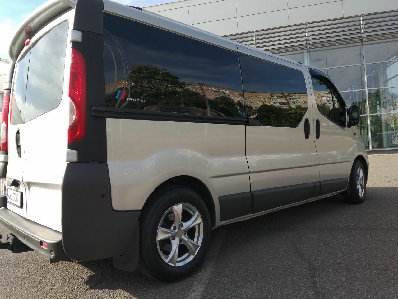 Продам Opel Vivaro Long 2.5