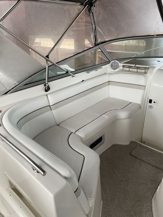 Катер Rinker 270