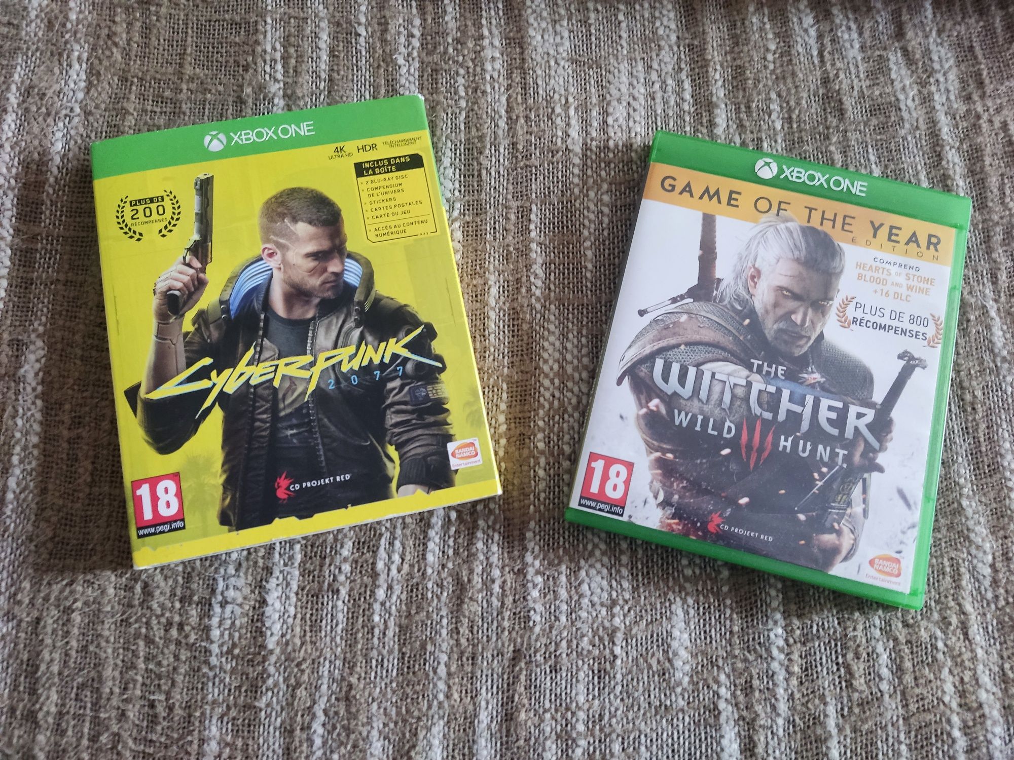 Jogos Cyberpunk 2077 e Witcher 3