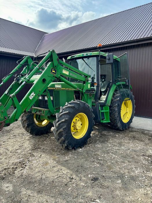 John Deere 6200  John Deere 6200 z turem, klimatyzacja