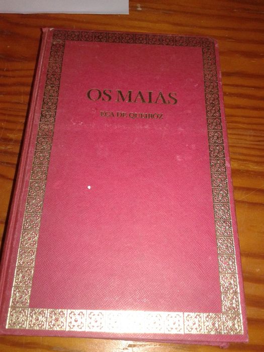 Livro "Os Maias" - 1978