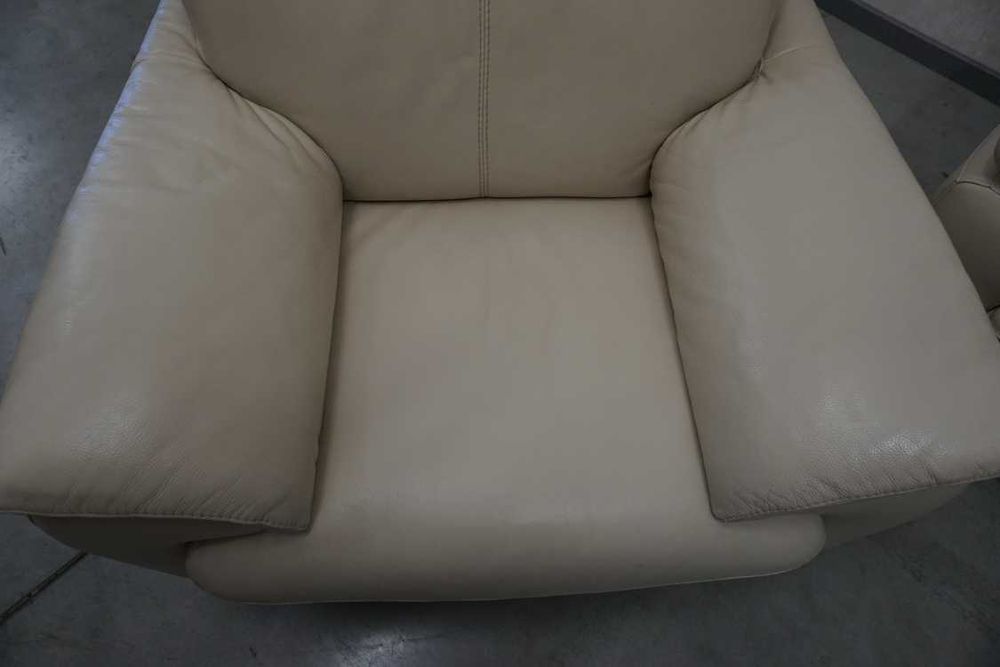 Zestaw 3+1+1 sofa skóra jasna naturalna regulowane oparcia  (w-1100)