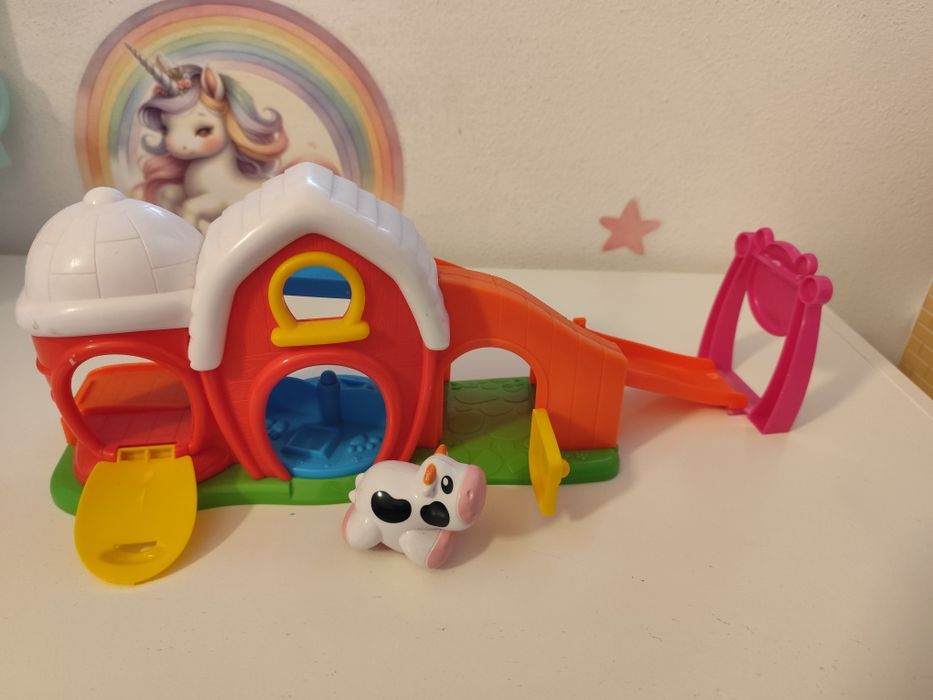 Vendo casa com escorrega