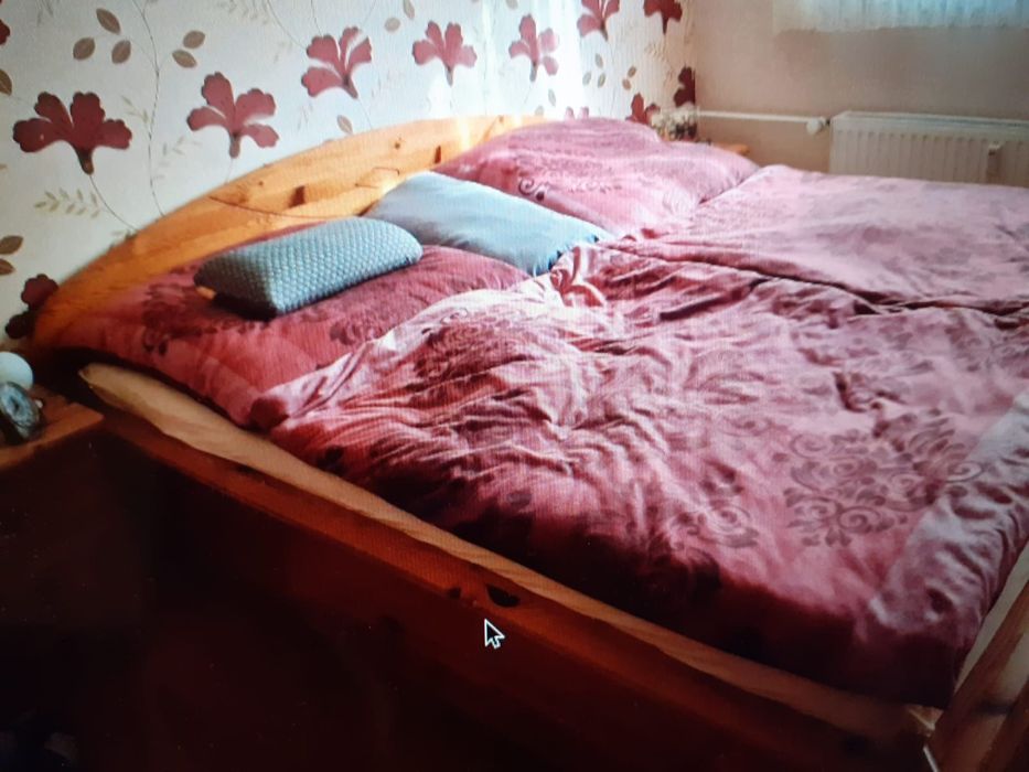 zestaw mebli do sypialni łóżko szafa drewno