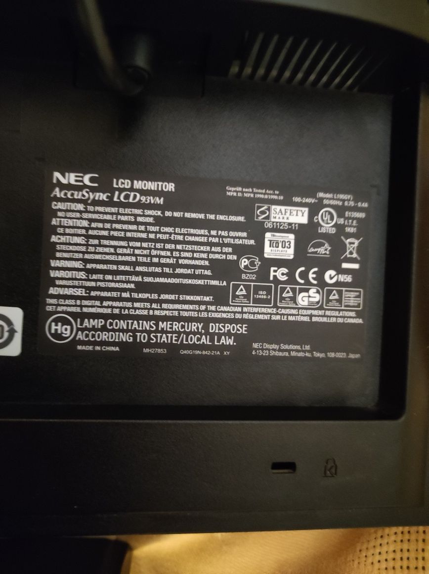 Monitor NEC LCD 93VM na części