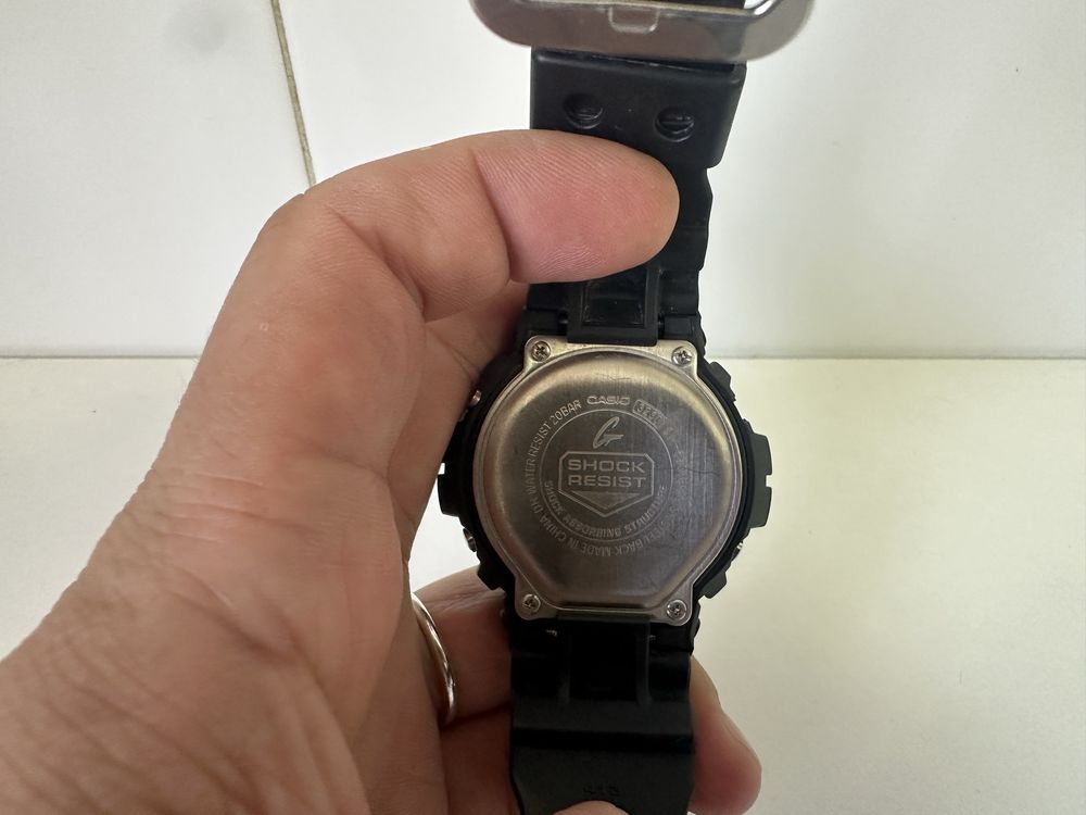 Casio G Shock DW 6900 BMC1 Neo Tokyo