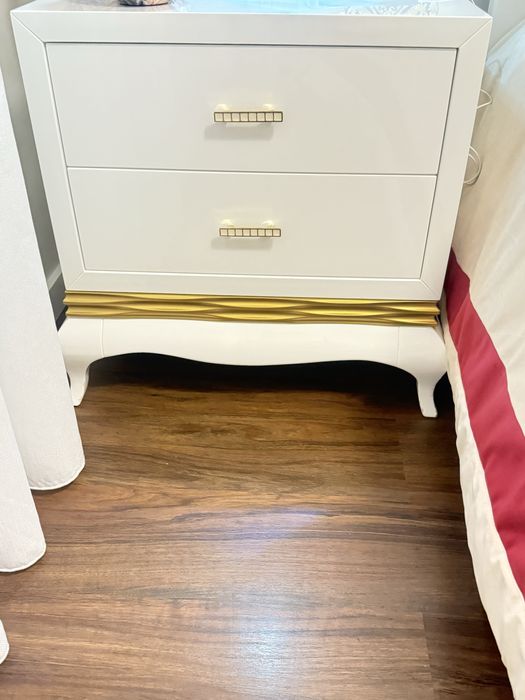 Conjunto de Mobiliário de Quarto – Estilo Clássico Luxo