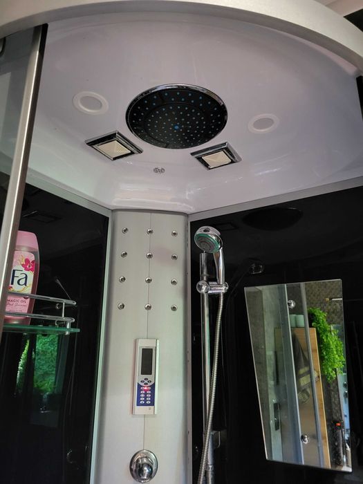 Kabina prysznicowa z sauną 90