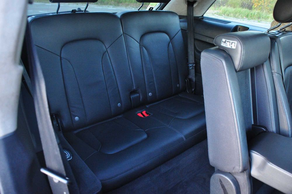 Ładne Audi Q7 4.2 Benzyna Full 7 miejsc 2008 Rok