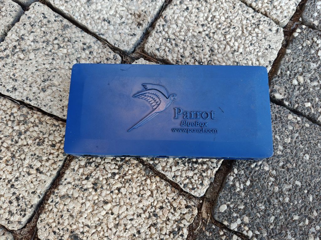 Zestaw głośnomówiący Parrot Mki 9200