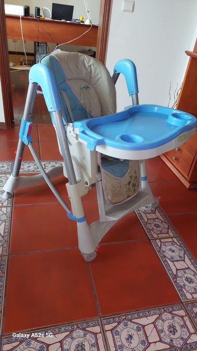 Cadeira de refeições