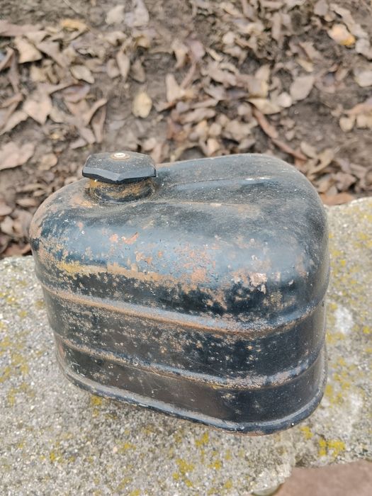 Бак бензопили Дружба 4