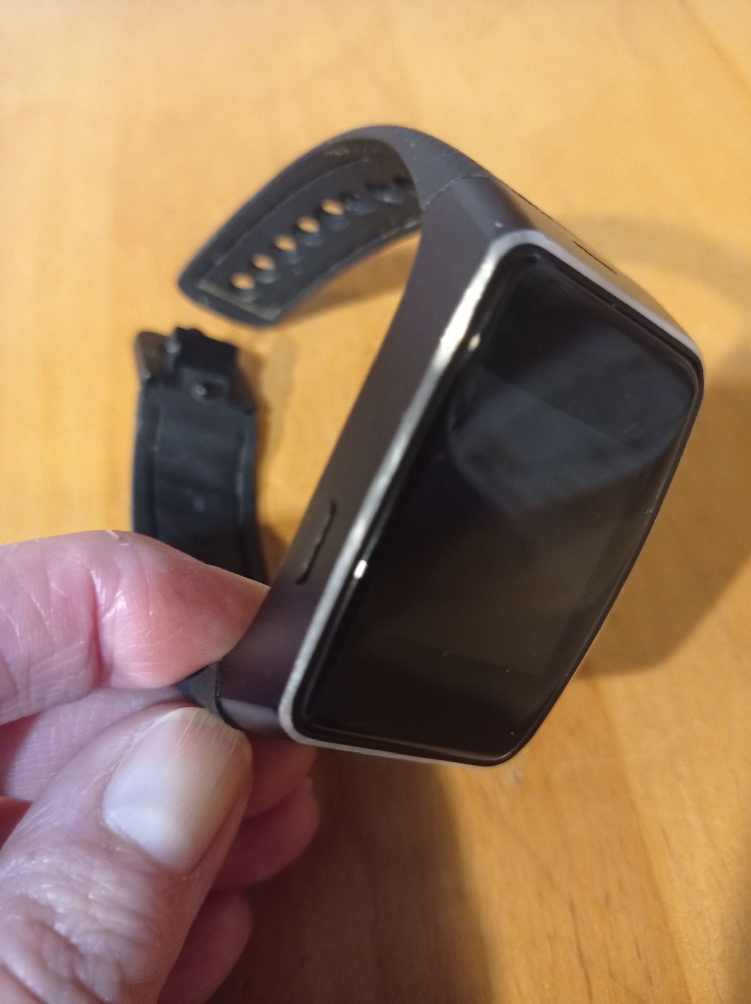 Smartwatch Mykronoz model zewatch4