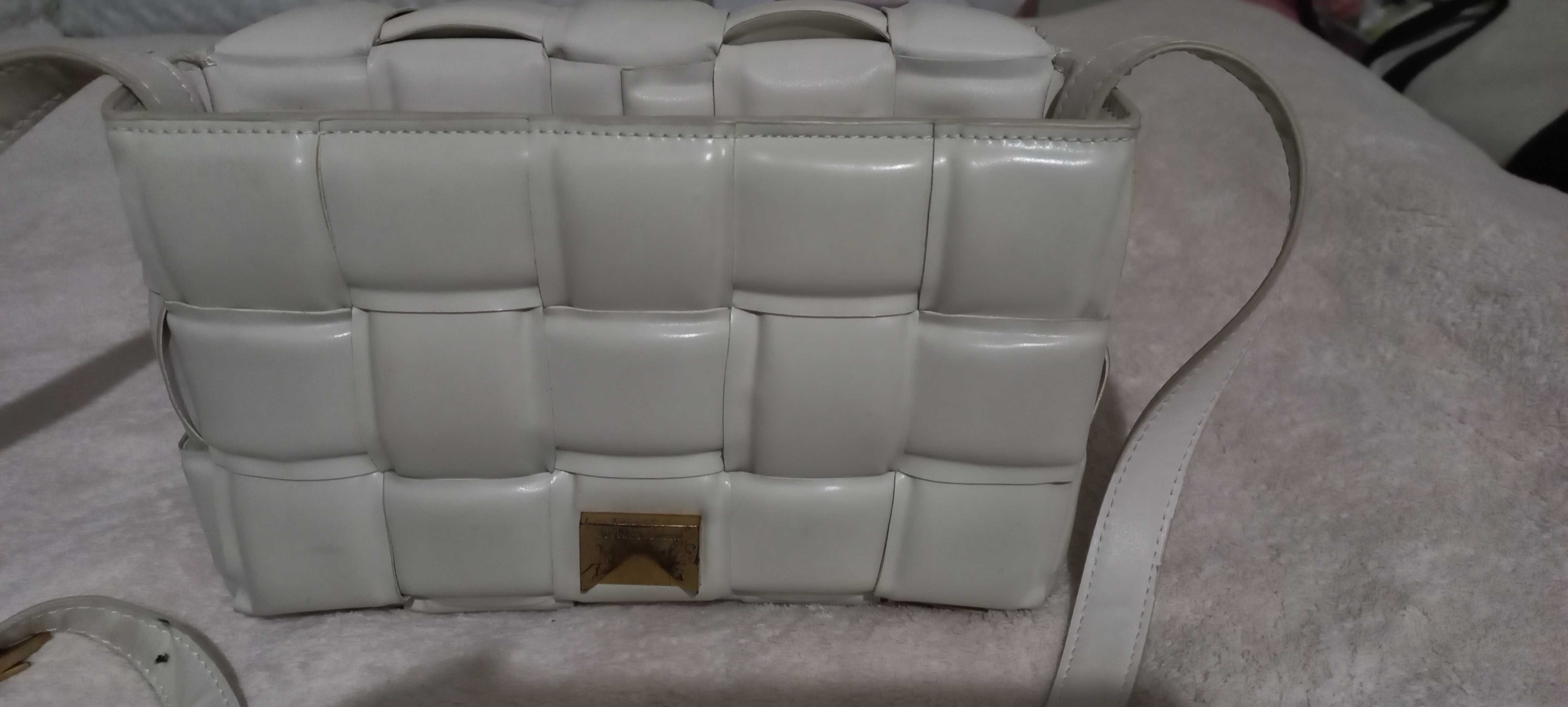 Продам итальянскую сумку Bottega Veneta