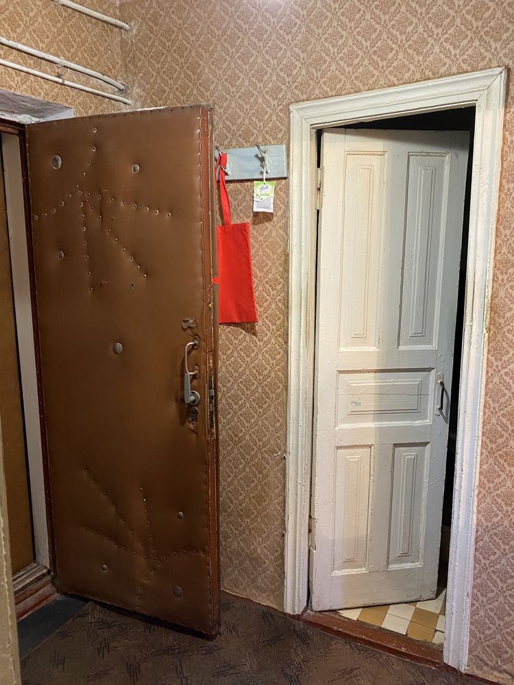 Продам 2кімнатну квартиру в с. Бузова