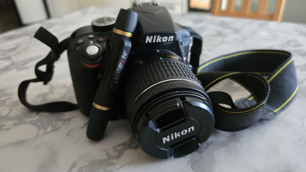 Nikon D3300, Сумка, маркер для очистки, зарядне.
