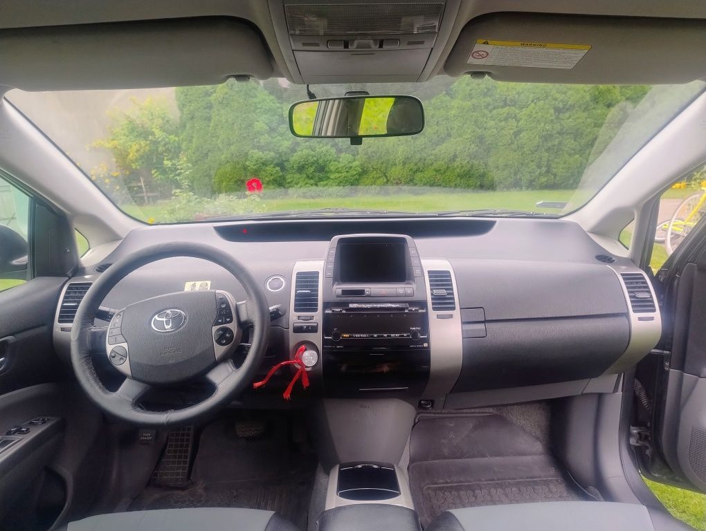 Sprzedam Toyotę Prius II