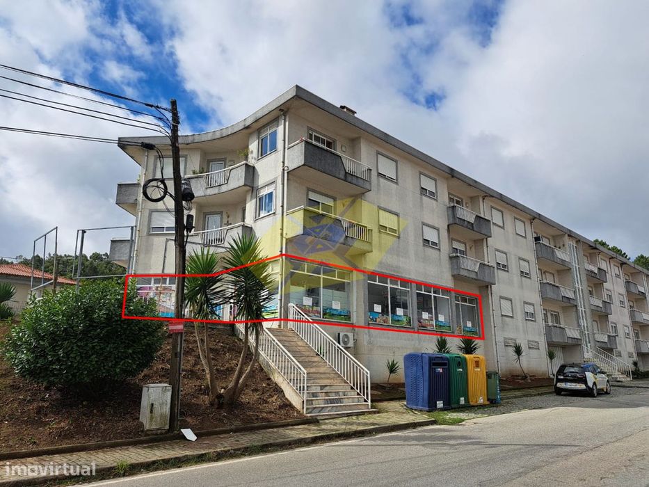 Loja em Idães/Barrosas c/143 m2