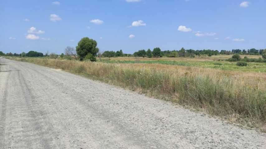 Продаж ділянки 11сот під будівництво. Біля озера.Виїзд на трасу. ID:40