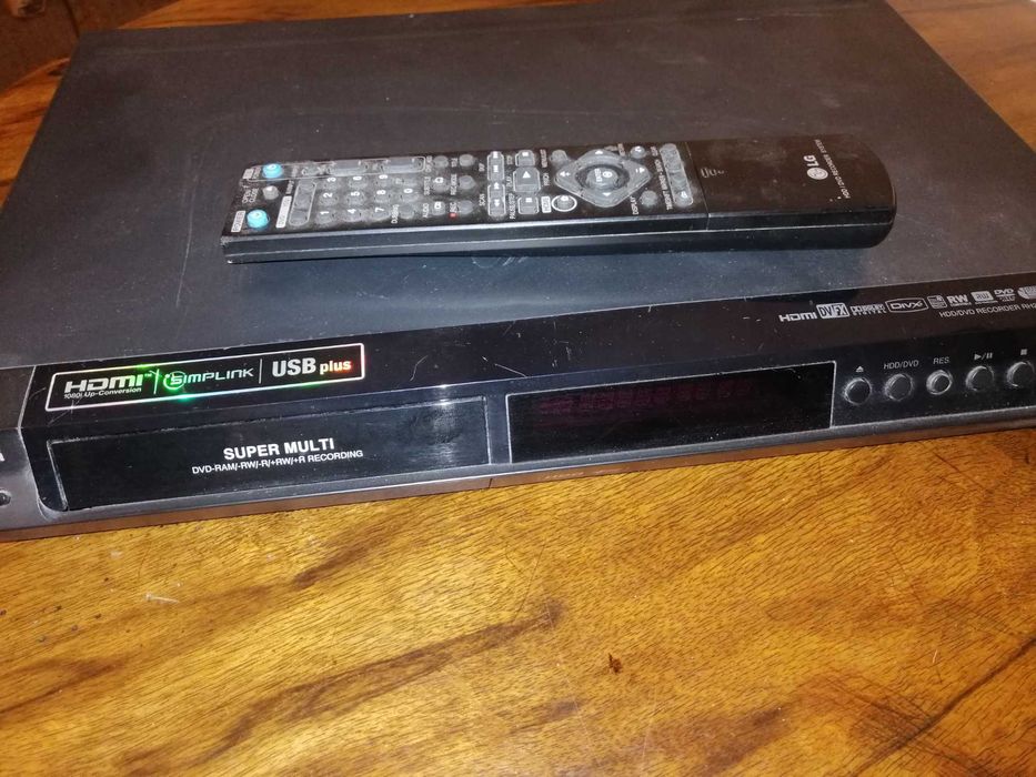 nagrywarka DVD LG RH278H z pilotem uszkodzona