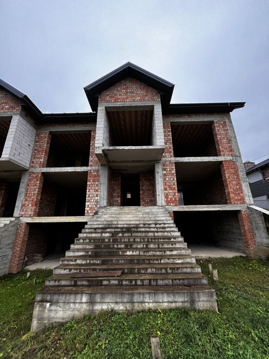 Продаж комфортного таунхауса ЗДАНИЙ В ЄКСПЛУТАЦІЮ